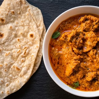 Bhuna Gosht Combo (Rumali Roti)