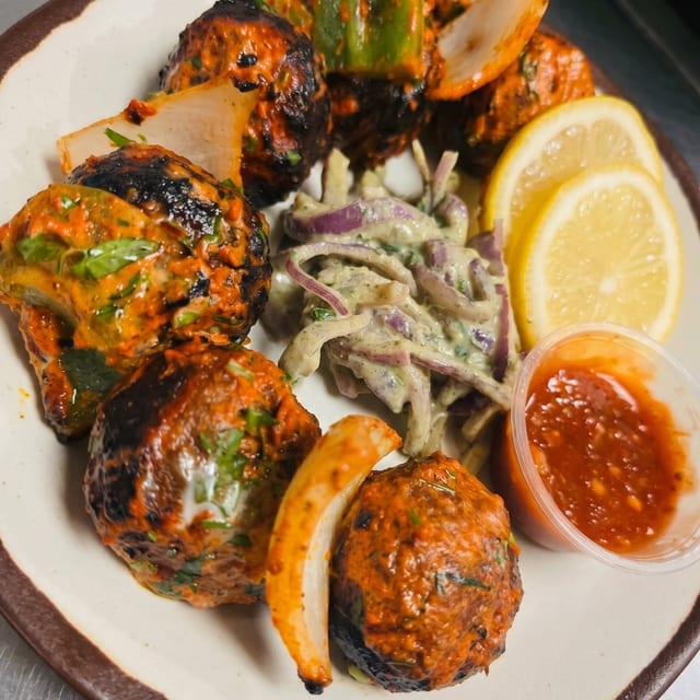 Tandoori Chicken Momos.